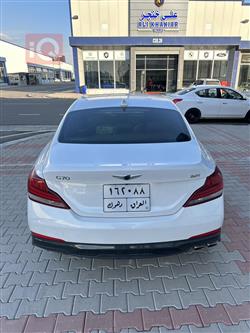 جنسس G70